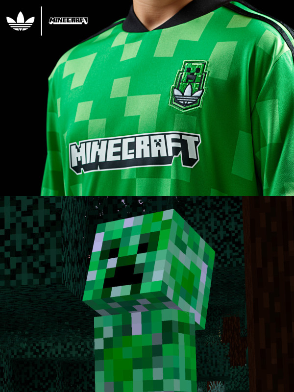 Someone is wearing a green adidas shirt with green blocks, three black stripes, the Minecraft logo and the originals badge containing the Creeper character. On the left we see a Creeper looking at the shirt.