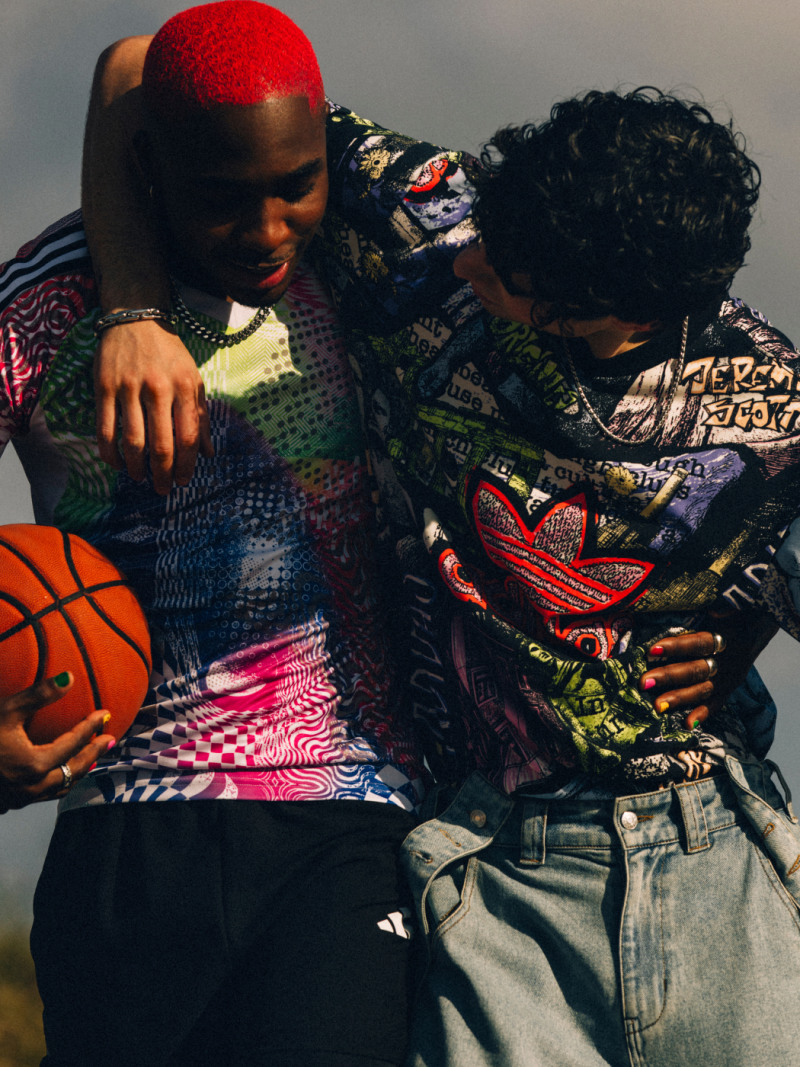 アディダス｜adidas 公式オンラインショップ 日本