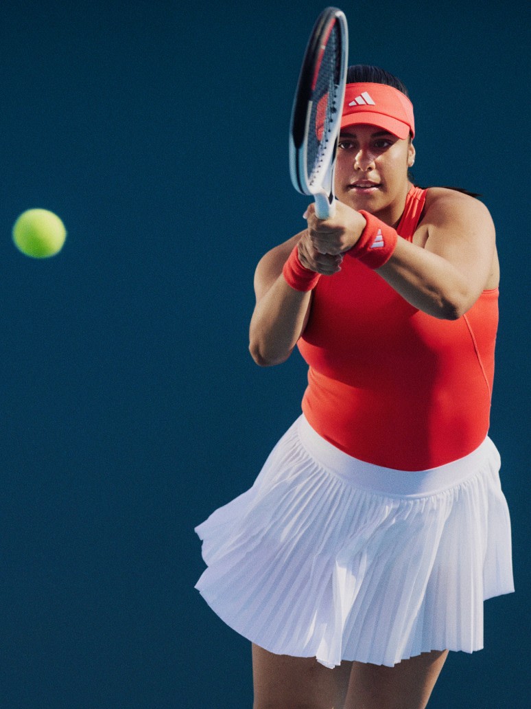 Photo of a player wearing the tennis collection