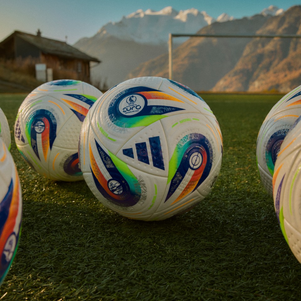 Adidas soccer outlet