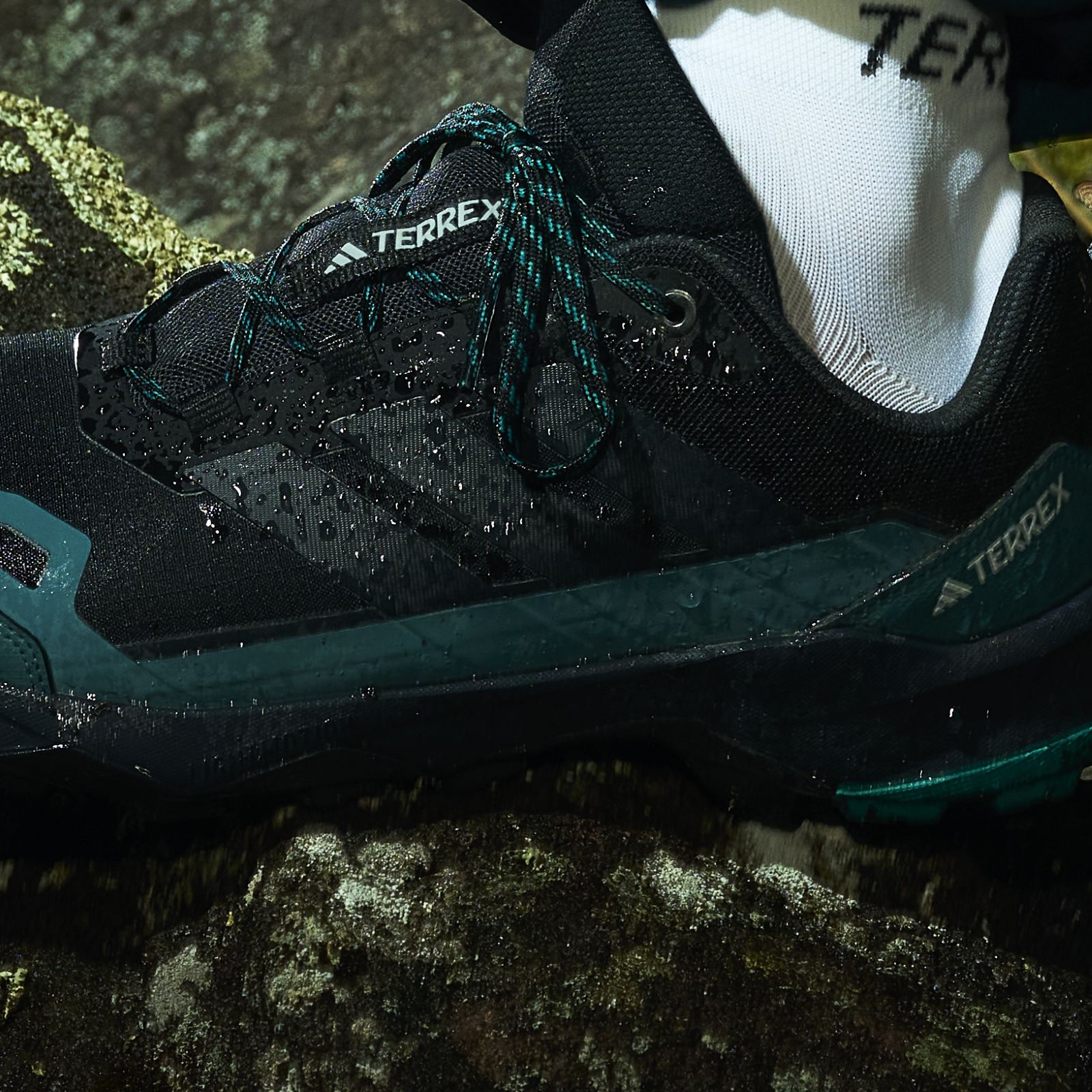 シェイクスピア5.4 アディダス テレックス スカイチェイサー AX5 GORE-TEX