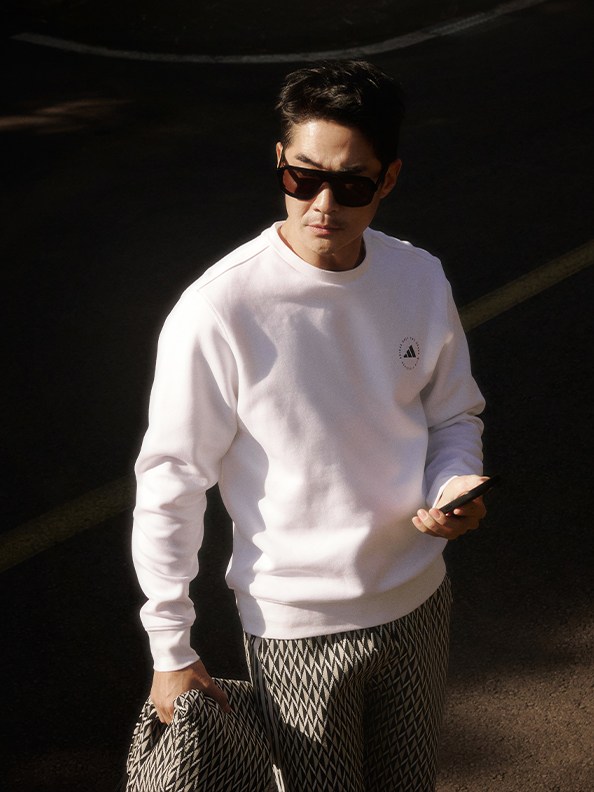 kr-adicross-golf-ss24-launch-plp-imagecollection-asset3