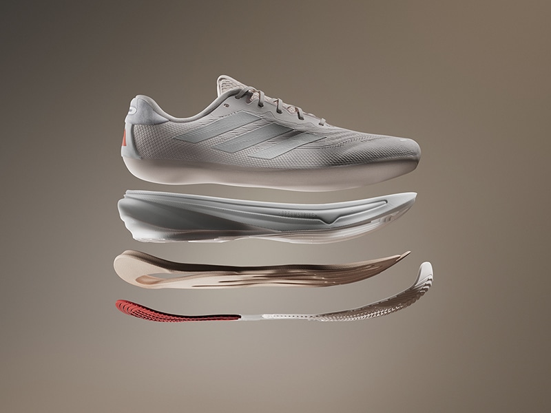 Image of female deconstructed Supernova Rise 2 shoe