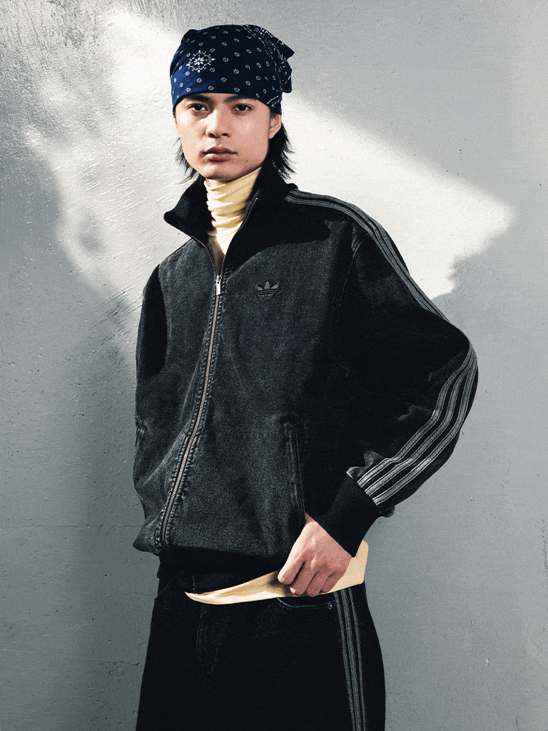 新品未使用★adidas Originals ロゴ刺繍 シングルブレストブレザー 2022aw 定価50万 GUCCI adidas コラボレーション ノーカラージャケット