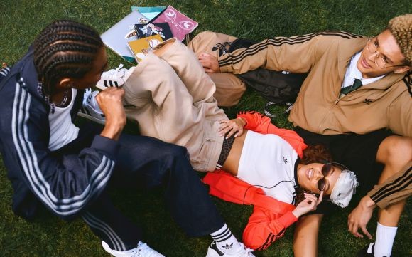 adidas ウェア・服 - セール 【アディダス公式】