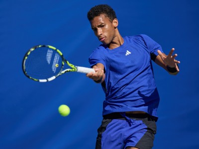 Find stylish and functional tennis clothing online adidas
