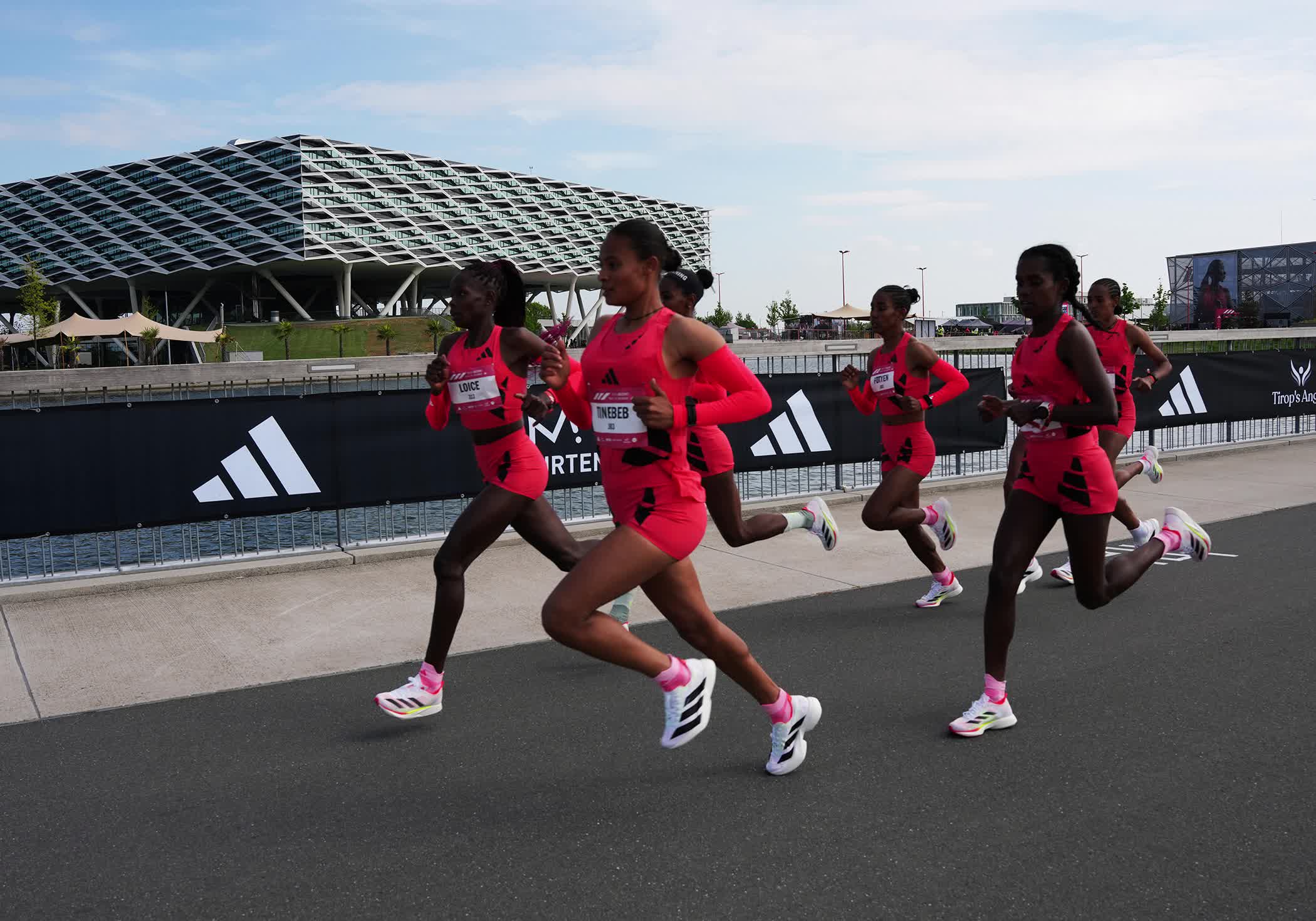 video of winner crossing the finish line.