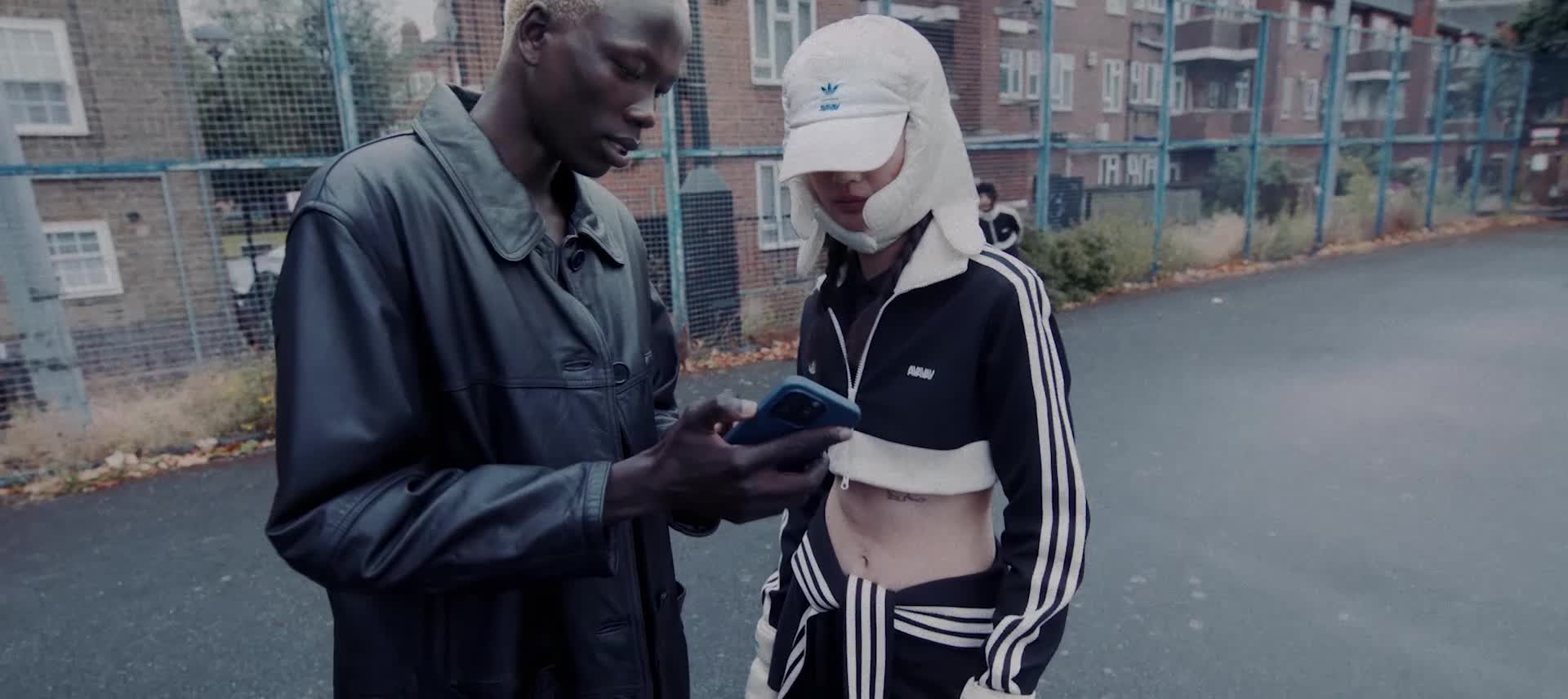 Street adidas shop