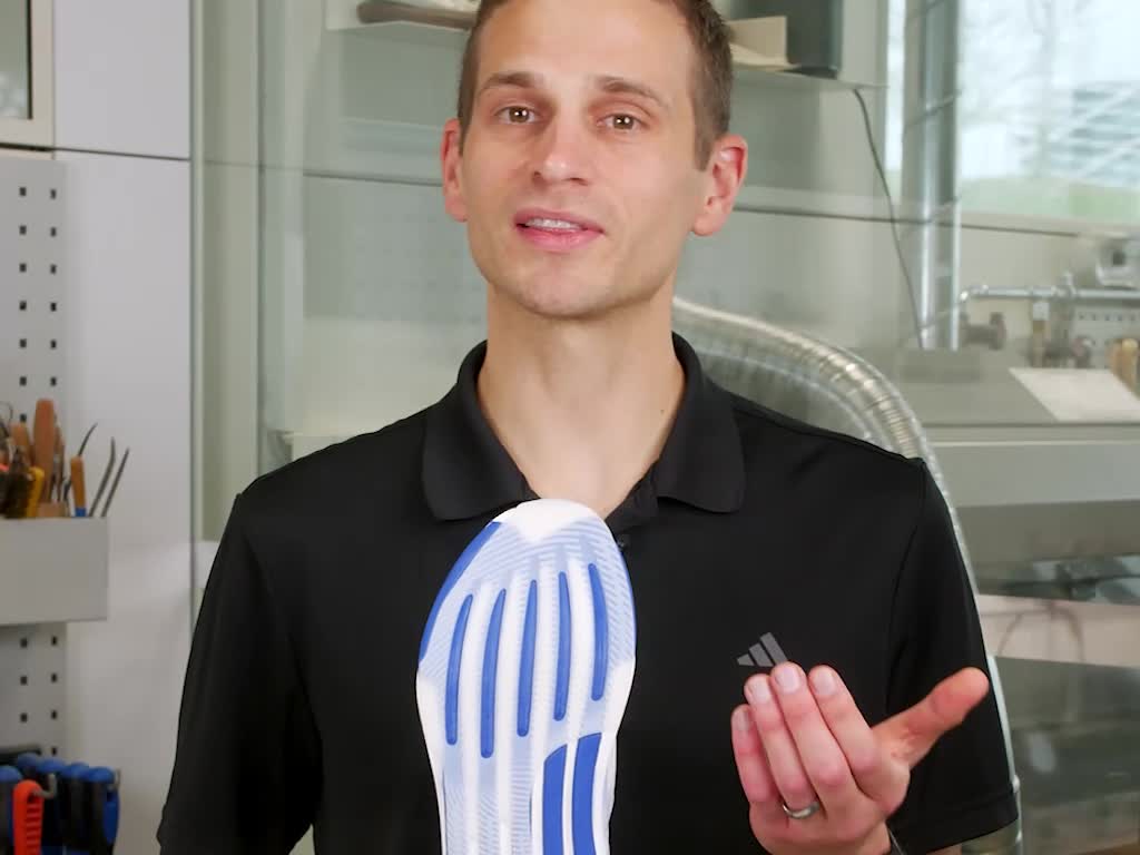 Product Manager talking about technology and unique features of Supernova Prima