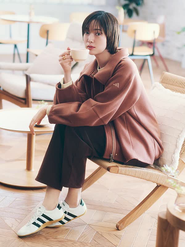 60'sダグ　ほぼ未使用　レトロadidas セットアップ　レディースM相当 adidas アディダスオリジナルス ハローキティ コラボ トラック
