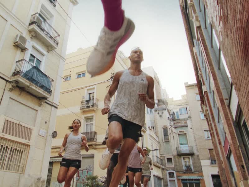 kr-ultraboost5-running-fw24-launch-plp-story_snippet-asset