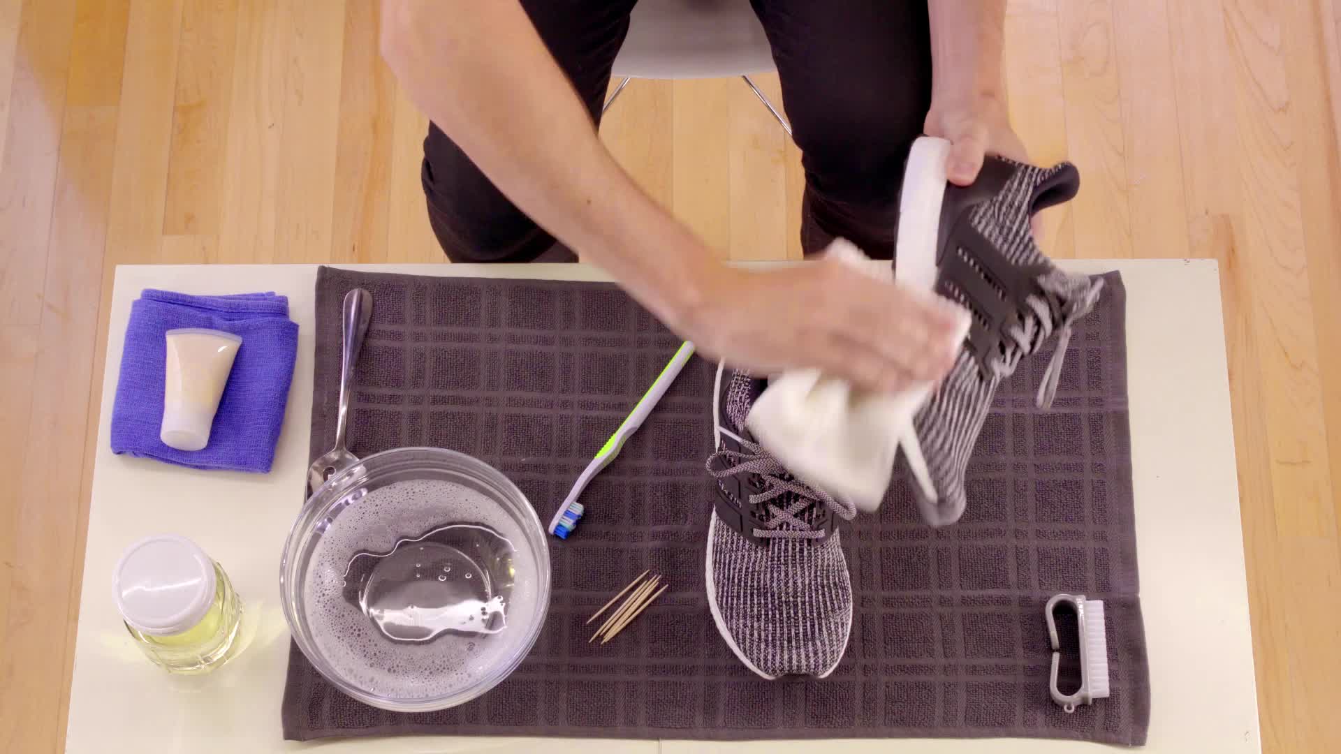 how to clean adidas u_path run shoes
