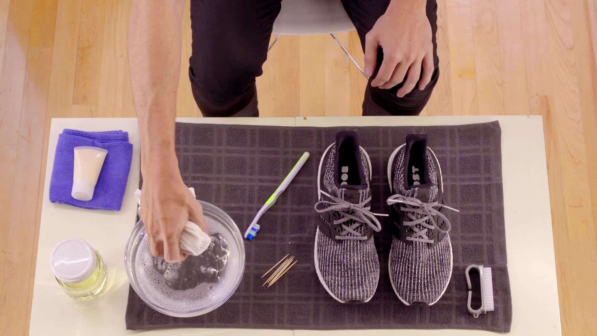 how to clean white adidas swift run shoes