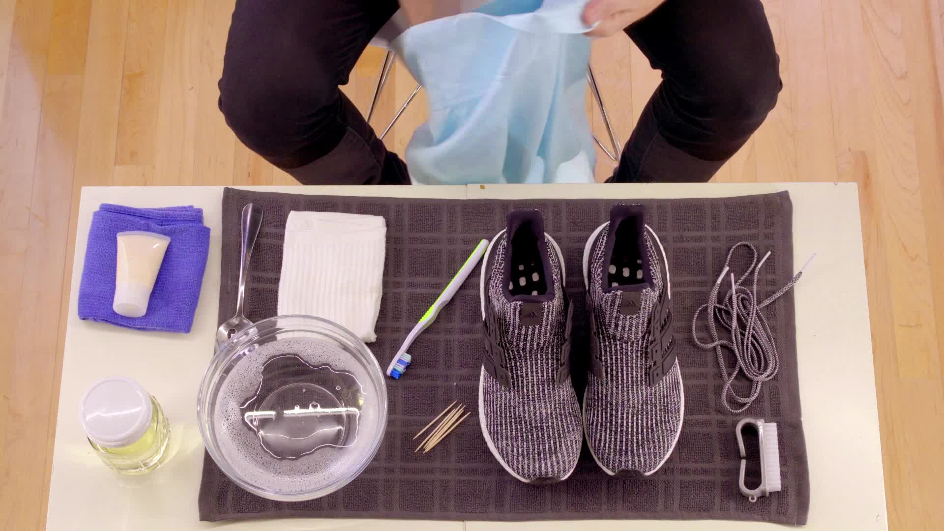 how to clean white adidas running shoes